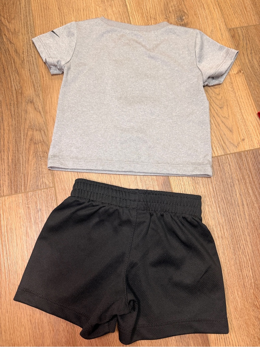 Nike Boys 12M Dri-FIT 2 Outfit Lot 4PC - Shirt Shorts Active Set Lightweight - Picture 7 of 15